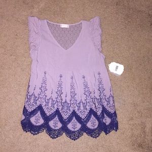 Altar’d State Short Sleeved blouse